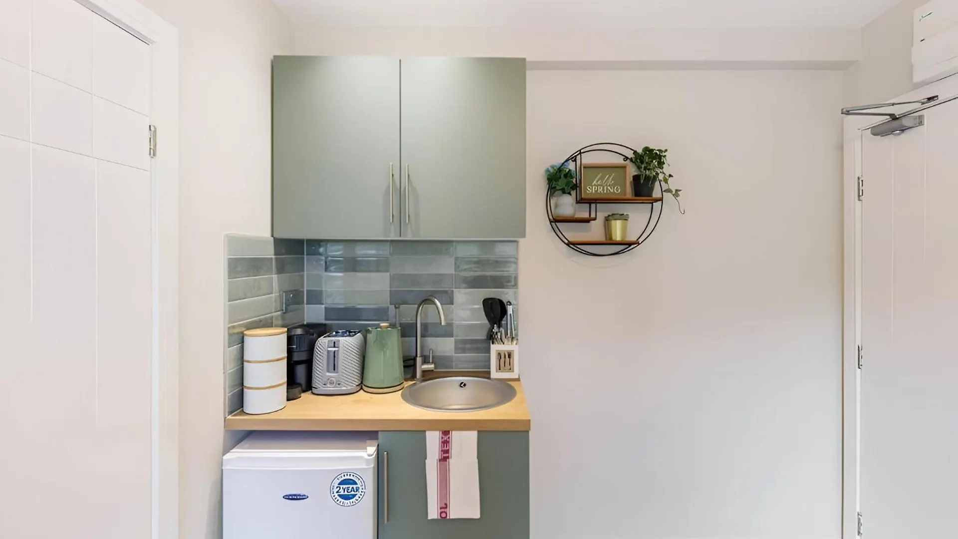 Apartment Serene Green Getaway Studio With Calming Ambiance London United Kingdom